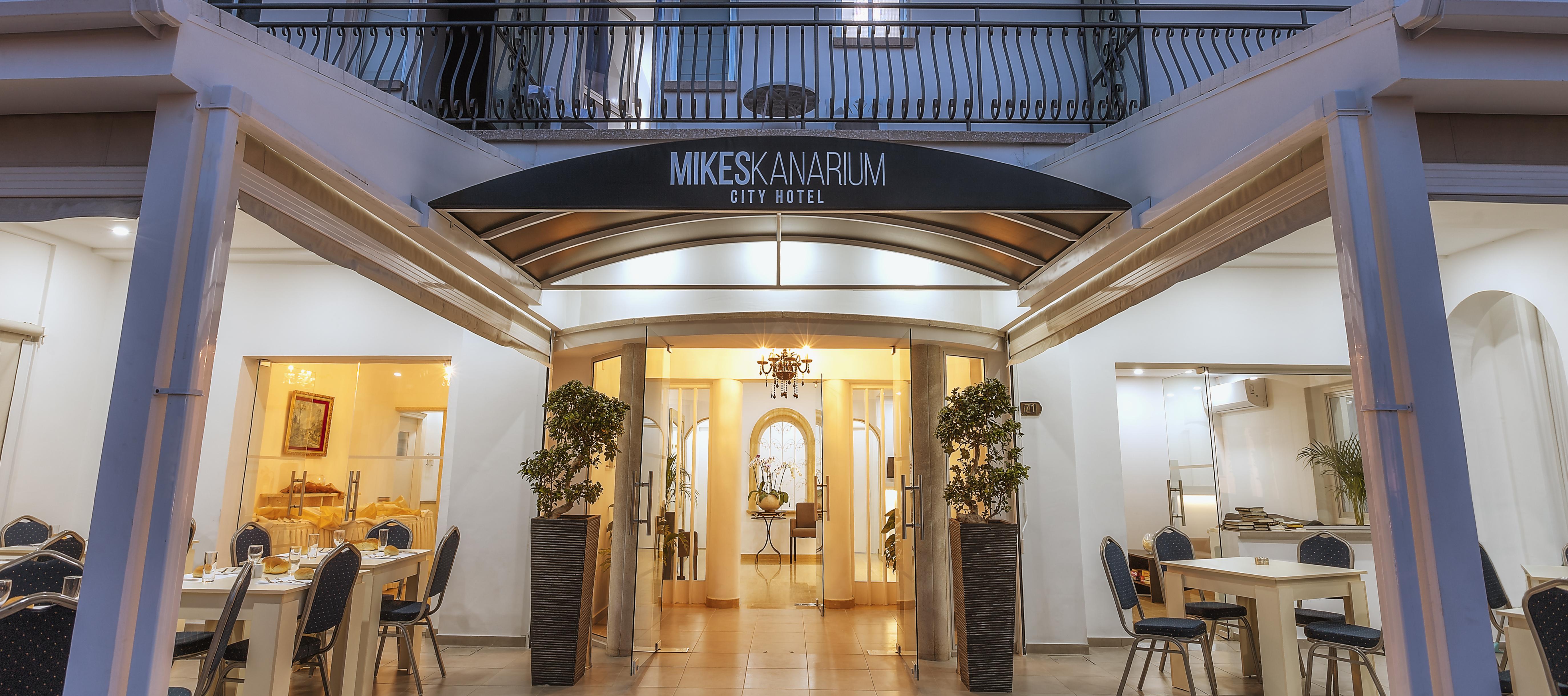Mikes Kanarium City Hotel Larnaca Exterior photo